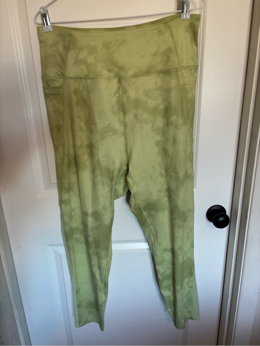 Light Sage Active Leggings high rise/waist
